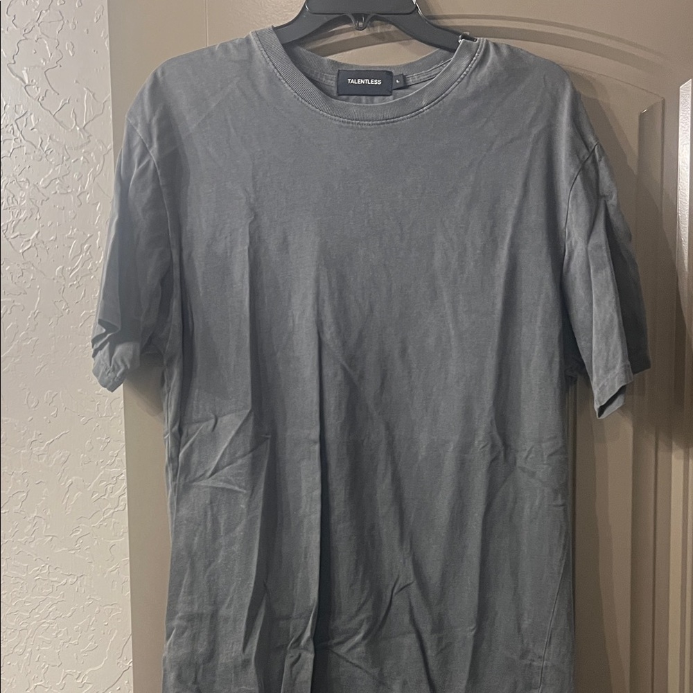 Talentless Men's Gray Short Sleeve Tee